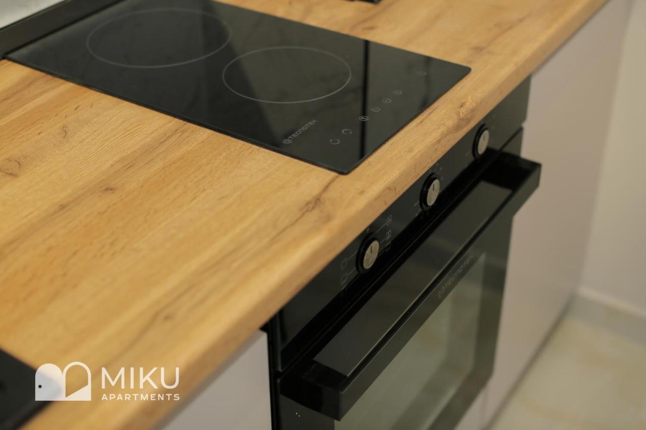 Miku Apartment - Glamorous 1Bedroom Apartment At Olympic Residence Tirana Extérieur photo