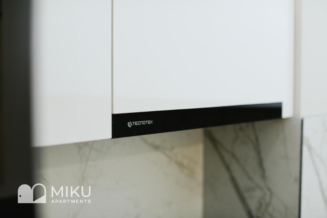 Miku Apartment - Glamorous 1Bedroom Apartment At Olympic Residence Tirana Extérieur photo