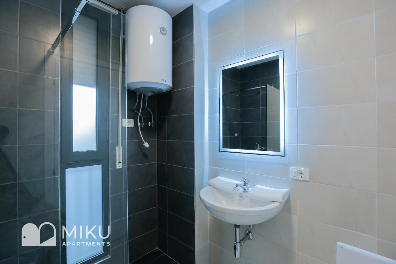 Miku Apartment - Glamorous 1Bedroom Apartment At Olympic Residence Tirana Extérieur photo