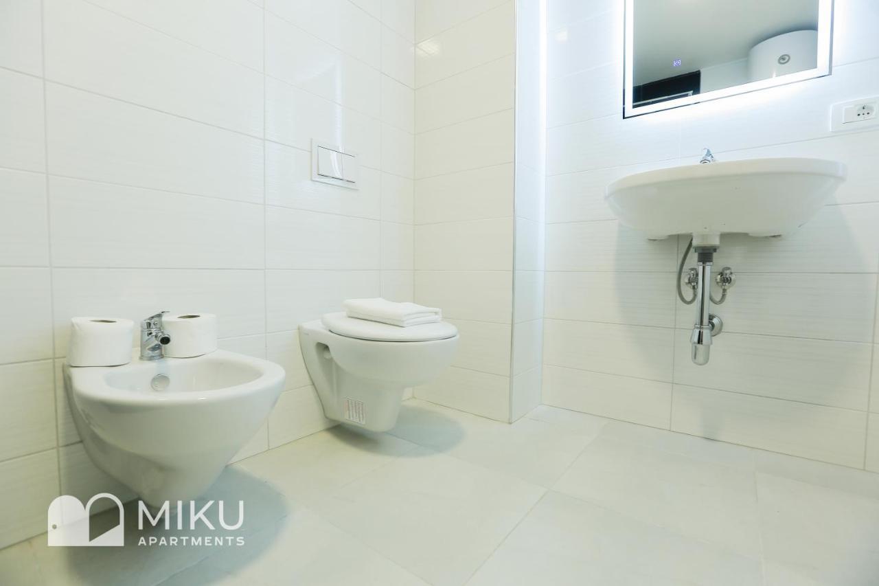 Miku Apartment - Glamorous 1Bedroom Apartment At Olympic Residence Tirana Extérieur photo